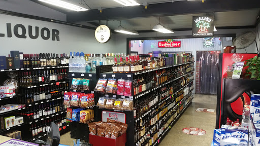 Liquor Store «Giggle Juice Liquor Station», reviews and photos, 600 W Main St, Anamosa, IA 52205, USA