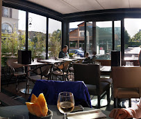 Atmosphère du Restaurant français Le Comptoir Lounge à Magny-le-Hongre - n°4