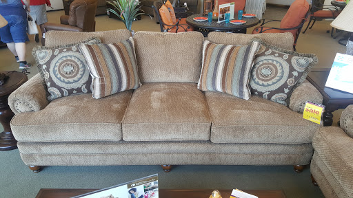 Furniture Store «Raymour & Flanigan Furniture and Mattress Store», reviews and photos, 1450 Clements Bridge Rd, Deptford Township, NJ 08096, USA