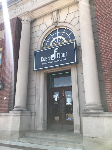 Bar & Grill «EvenFlow Music & Spirits», reviews and photos, 302 W State St, Geneva, IL 60134, USA