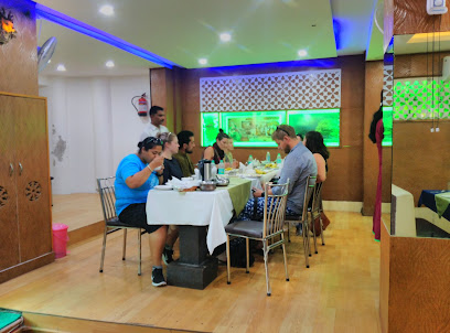 Green leaf restaurants - Fatehabad Rd, Near Kailash Cinema, Purani Mandi, Tajganj, Agra, Uttar Pradesh 282001, India