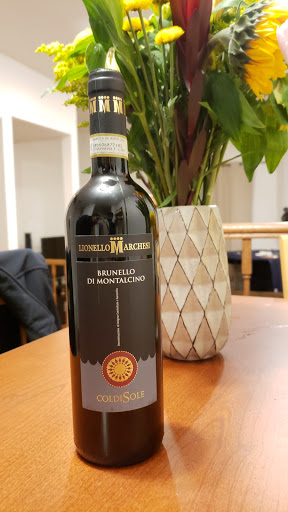 Wine Store «The Wine Cabinet», reviews and photos, 1416 North Point Village Center, Reston, VA 20194, USA