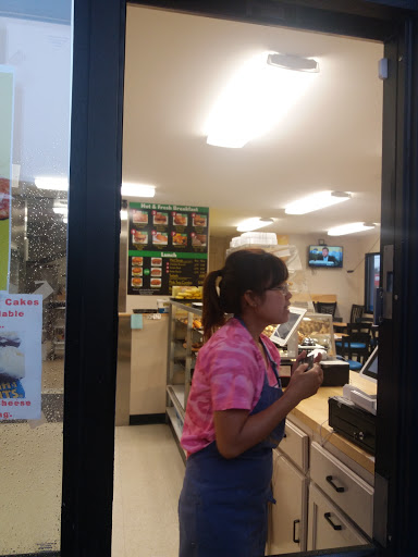 Donut Shop «Daylight Donuts», reviews and photos, 1309 N Barron St, Eaton, OH 45320, USA