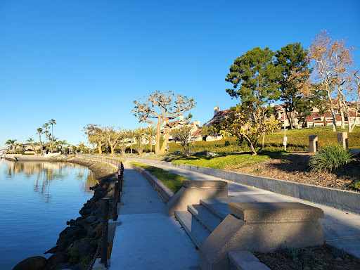 Shopping Mall «Bayside Shopping Center», reviews and photos, 1000 - 1090 Bayside Dr, Newport Beach, CA 92660, USA