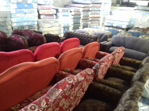 Shops for buying sofas in Managua