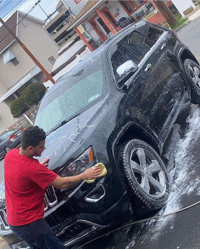 Delvisauto en Kingston