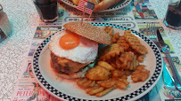 Hamburger du Restaurant TOMMY'S DINER LYON Carré de Soie à Vaulx-en-Velin - n°13