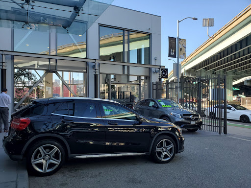 Mercedes Benz Dealer «Mercedes-Benz of San Francisco», reviews and photos, 500 8th St, San Francisco, CA 94103, USA