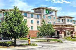 Holiday Inn Express & Suites Overland Park image