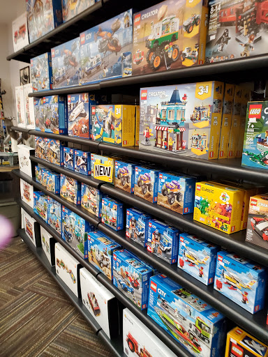 Toy Store «Bricks & Minifigs Portland», reviews and photos, 3040 NE Sandy Blvd, Portland, OR 97232, USA
