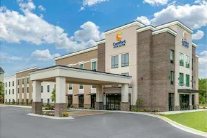 Comfort Inn & Suites image