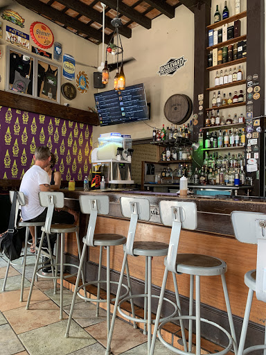 Alternative bars in San Juan