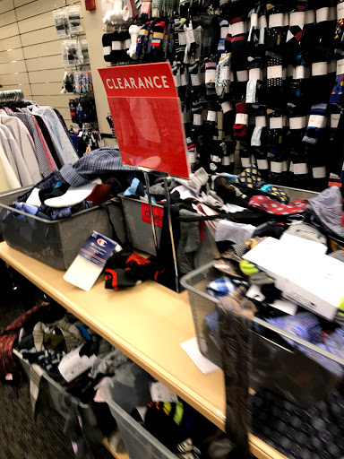 Department Store «Nordstrom Rack Glendale Fashion Center», reviews and photos, 227 N Glendale Ave, Glendale, CA 91206, USA