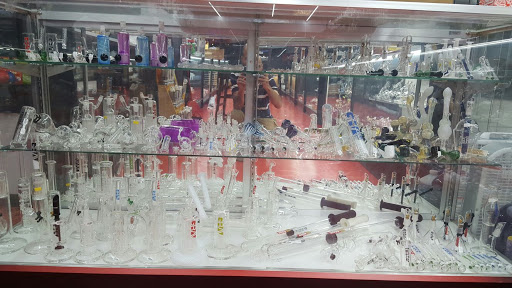 Tobacco Shop «Mr. SMOKE (smoke shop)», reviews and photos, 4347 Gunn Hwy, Tampa, FL 33618, USA