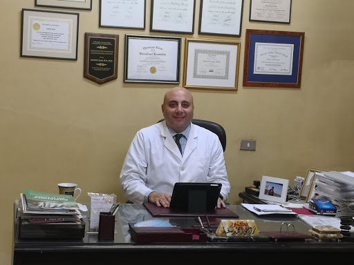 دكتور إسماعيل راضى