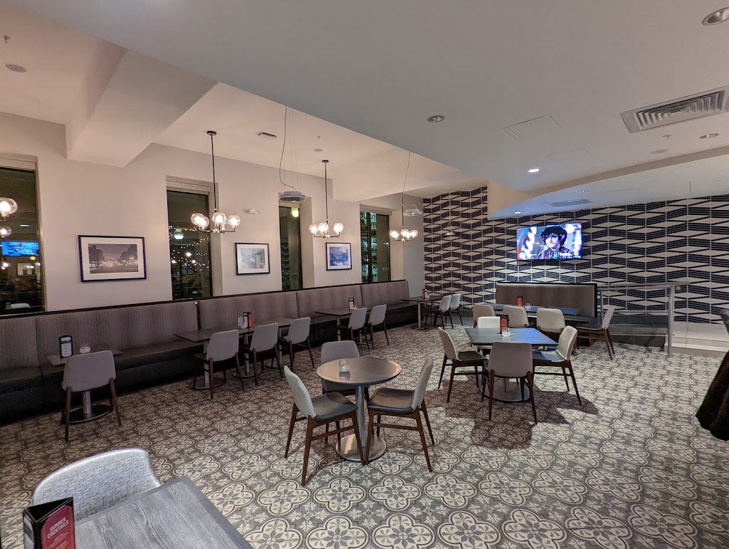 Social Food + Drink 16801