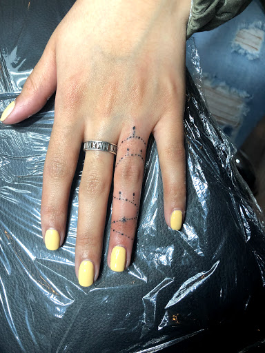 Tattoo Shop «Full Moon Tattoo», reviews and photos, 98 Lockwood Ave, Yonkers, NY 10701, USA