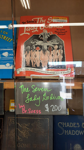 Book Store «Half Price Books», reviews and photos, 1328 Butterfield Rd, Downers Grove, IL 60515, USA