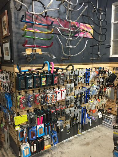 Bicycle Store «Motion Bike Shop», reviews and photos, 914 Aviation Blvd, Hermosa Beach, CA 90254, USA