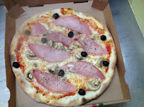 Plats et boissons du Pizzas à emporter LA BONNE PIZZA à Larchant - n°11