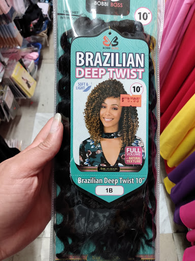 Beauty Supply Store «Royal Beauty Supply & Wigs», reviews and photos, 2048 E 71st St, Chicago, IL 60649, USA
