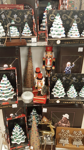 Department Store «HomeGoods», reviews and photos, 99 Executive Blvd S, Southington, CT 06489, USA