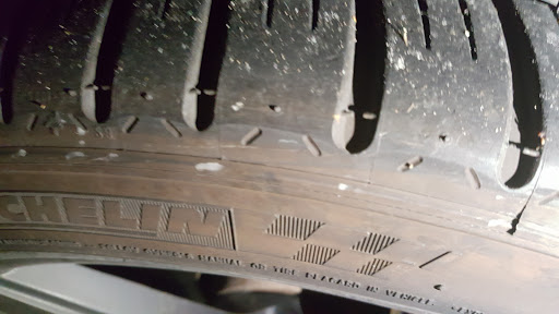 Tire Shop «Discount Tire Store - Hurst, TX», reviews and photos, 1492 W Pipeline Rd, Hurst, TX 76053, USA