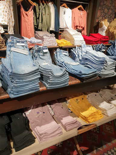 Clothing Store «Hollister Co.», reviews and photos, 21712 Hawthorne Blvd #226a, Torrance, CA 90503, USA