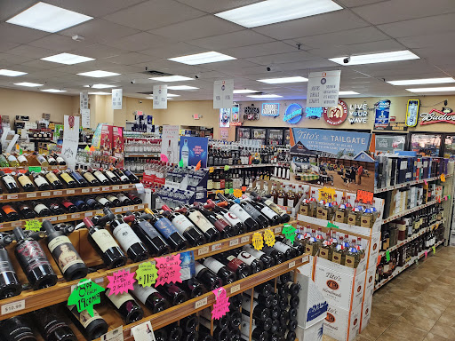 Liquor Store «UXBRIDGE LIQUORS», reviews and photos, 158 N Main St, Uxbridge, MA 01569, USA