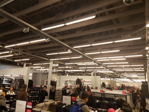 Outlet Mall «Tanger Outlet Westbrook», reviews and photos, 314 Flat Rock Pl, Westbrook, CT 06498, USA