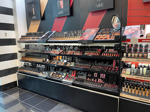 Cosmetics Store «SEPHORA», reviews and photos, 55 Parsonage Rd, Edison, NJ 08837, USA