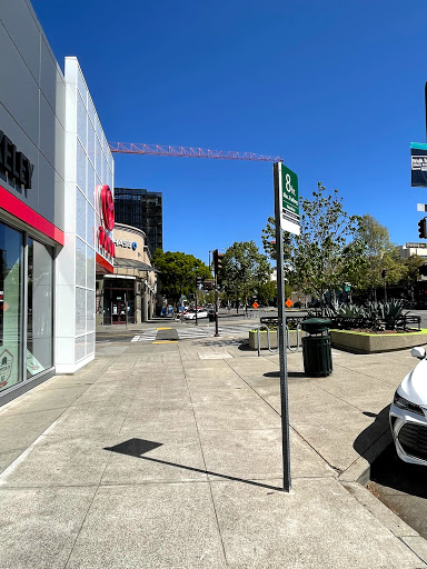 Toyota Dealer «Toyota of Berkeley», reviews and photos, 2400 Shattuck Ave, Berkeley, CA 94704, USA