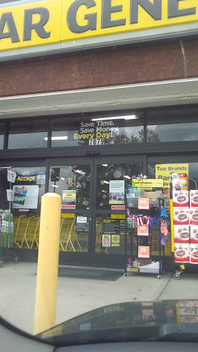 Home Goods Store «Dollar General», reviews and photos, 7879 Moody Pkwy, Odenville, AL 35120, USA