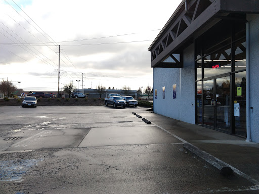 Auto Parts Store «NAPA Auto Parts - Lawrences Auto Parts Inc», reviews and photos, 5105 Commercial St SE, Salem, OR 97306, USA