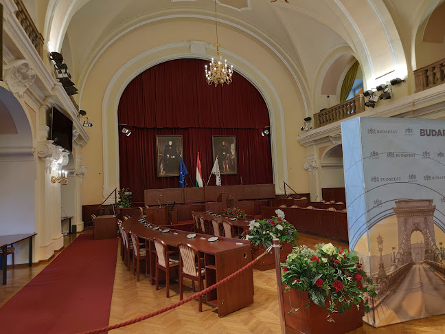 Budapest Főváros Önkormányzata Főpolgármesteri Hivatal - Orvos