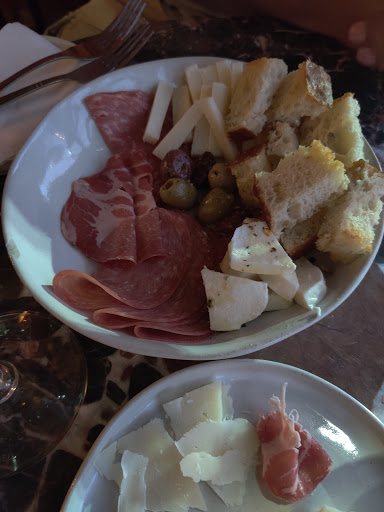 Wine Bar «Rioja! A Wine Bar», reviews and photos, 1603 Battleground Ave, Greensboro, NC 27408, USA