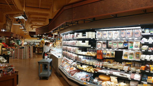 Gourmet Grocery Store «Metropolitan Market», reviews and photos, 2320 42nd Ave SW, Seattle, WA 98116, USA
