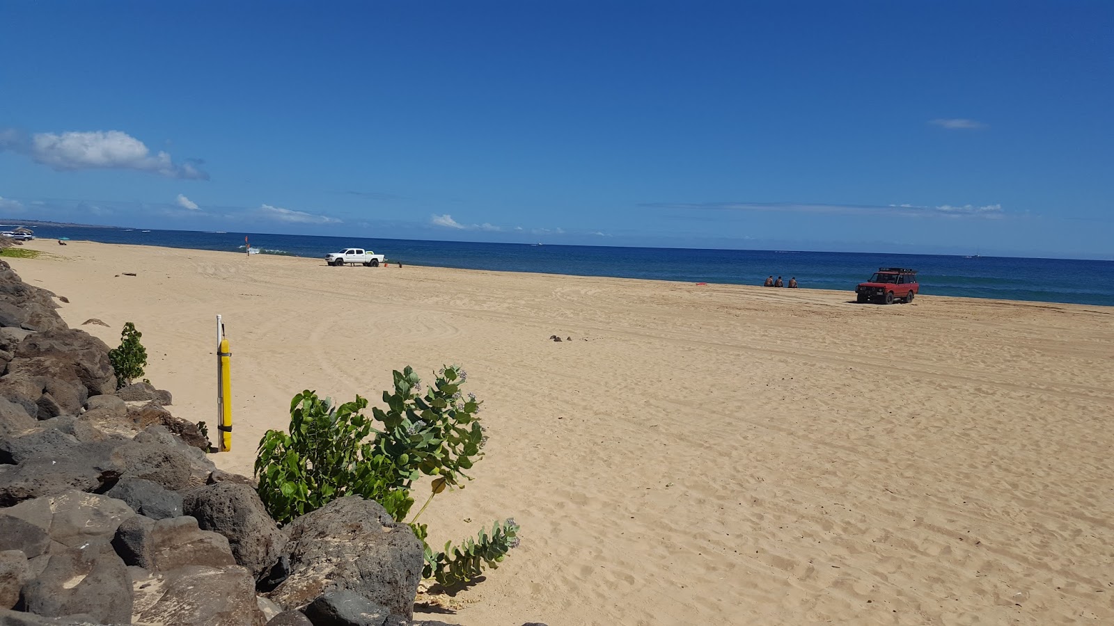 Foto de Kekaha Beach - lugar popular entre os apreciadores de relaxamento