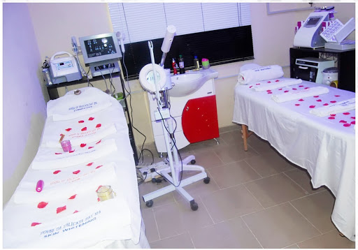 House Of Delicate Spa, 36 DBS Rd, Central Area, Asaba, Nigeria, Physical Therapist, state Delta