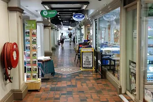 Centreway Arcade image