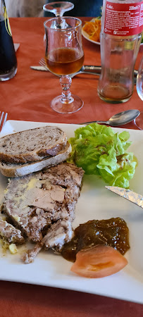 Plats et boissons du Restaurant français Relais Saint Jacques à Gimel-les-Cascades - n°9