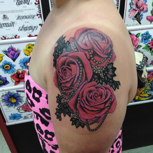 Tattoo Shop «Silver Screen Tattoo & Body Piercing», reviews and photos, 1559 Myers St, Oroville, CA 95965, USA
