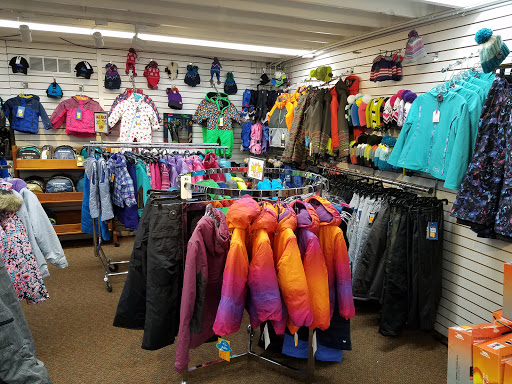 Outdoor Sports Store «Redding Sports Ltd», reviews and photos, 950 Hilltop Dr, Redding, CA 96003, USA