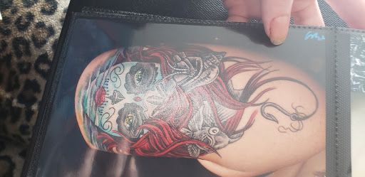 Tattoo Shop «Lucky Dog Tattoo», reviews and photos, 260 S Roosevelt Dr, Seaside, OR 97138, USA