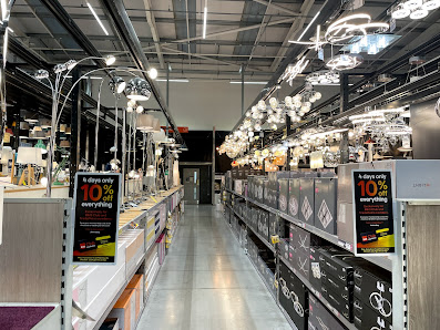 B&Q Burton Wellington Rd, Burton upon Trent, Burton-on-Trent DE14 2AP, United Kingdom