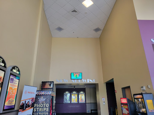 Movie Theater «Regal Cinemas Noblesville 10», reviews and photos, 10075 Town and Country Blvd, Noblesville, IN 46060, USA