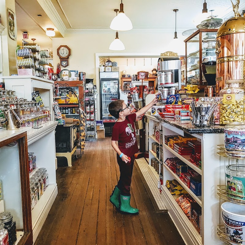 Clayburn Village Store