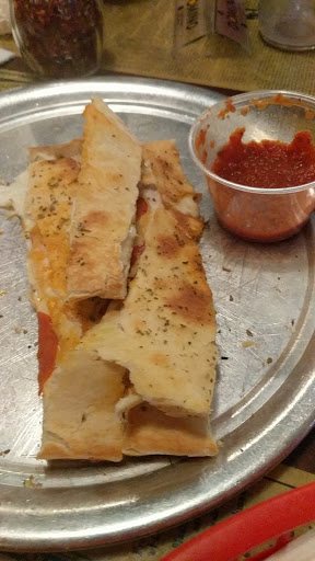 Pizza Restaurant «The Italian Pie Shoppe & Winery», reviews and photos, 1670 Grand Ave, St Paul, MN 55105, USA