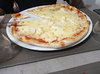 Pizza du Pizzeria Venezia à Verneuil-sur-Avre - n°17