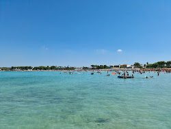 Photo de Spiaggia di Sant'Isidoro avec un niveau de propreté de très propre